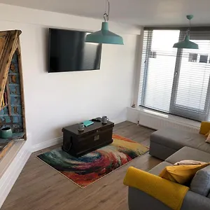 The Flying Scotsman Apartment